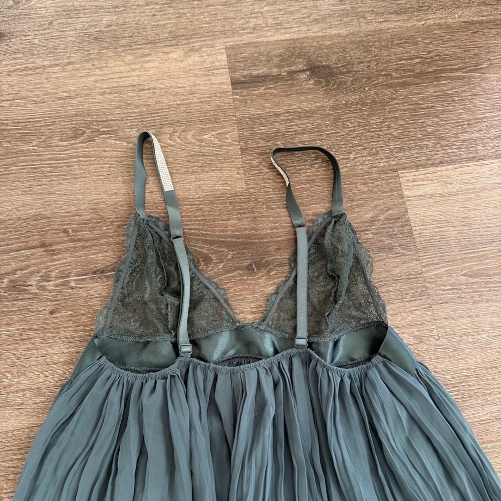 Victoria's Secret Teal Lace Chemise - Picture 5 of 6